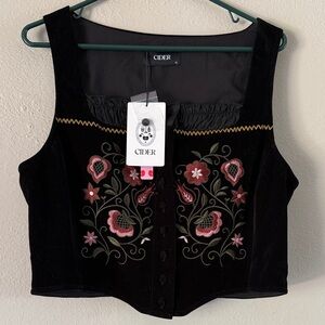 Cider Black Embroidered style Top NWT size XL